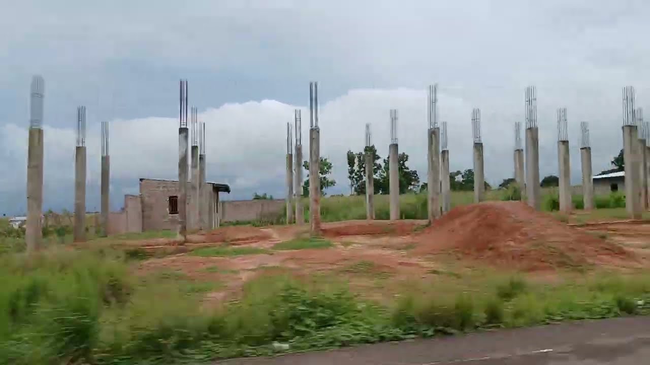 Le 28/2/2026  SOMBA LUPANGU AWA NA MENKAO REFECO 20m/20  NA 3000$ ha DISCUTER NOM LOIN DE LA Rn1