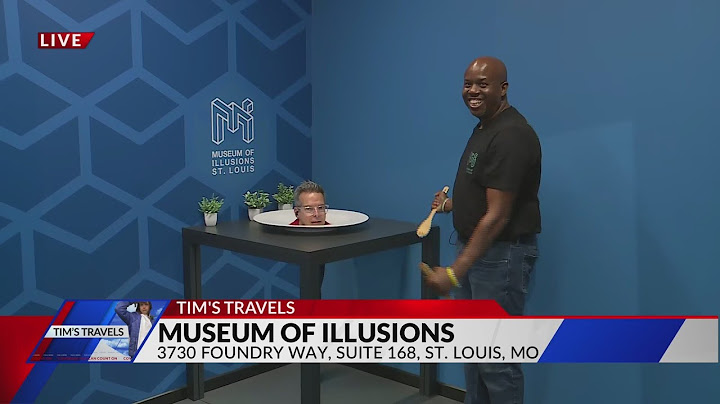 Tim creates an illusion at the Museum of Illusions