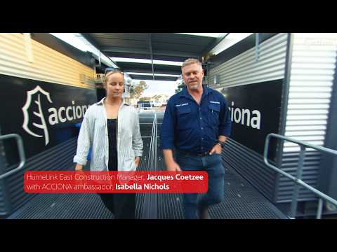 Pro Surfer Isabella Nichols Tours Our Humelink East Worker Accommodation Facility | ACCIONA