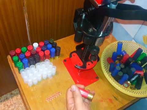 عملية إعادة تعبئة خرطوش الصيد بواسطة ماكينة  1