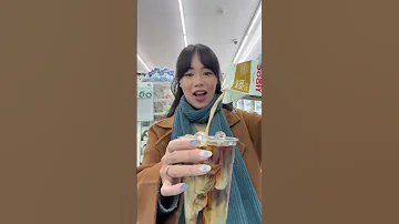 Korean convenience store breakfast 🇰🇷 #korea #편의점 #conveniencestore #7eleven #mukbang #asmr