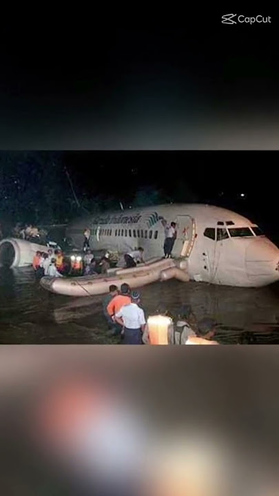 mengenang jatuhnya pesawat garuda Indonesia 😭😭😭😭
