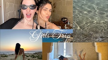 every mosquito wants me fr 🎀🦟🎀 | girls trip to an island 