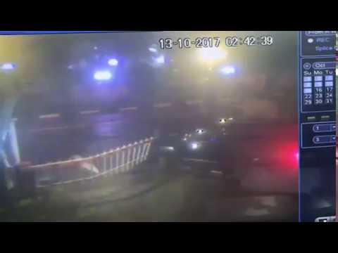 Funny Barrier accident. See how the Security reacted and how long is the barrier n the car.