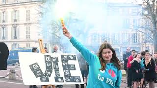 Mobilisation de la Marche Pour La Vie contre la #Constitution de #IVG #CongresVersailles