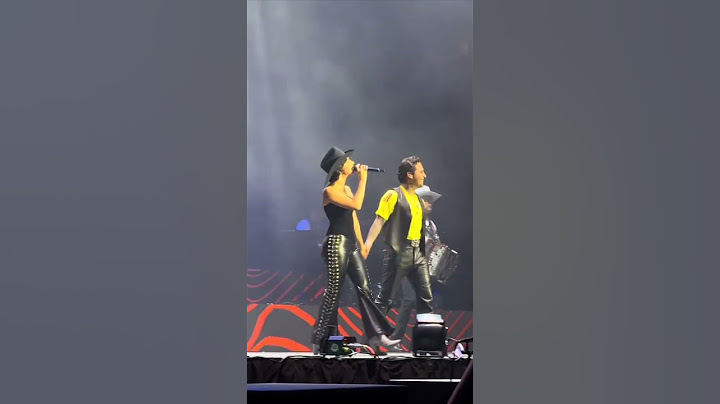 Did the husband steal her husband? Nodal flirts with his backup singer in front of Ángela Aguilar?