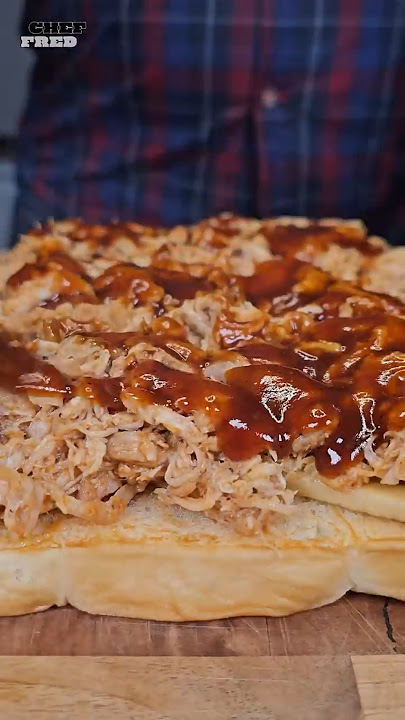 Sweetly Savage Chicken Banana Mini Slider Snack Hack!🍗🍌 #shorts #pulled #chicken #sliders