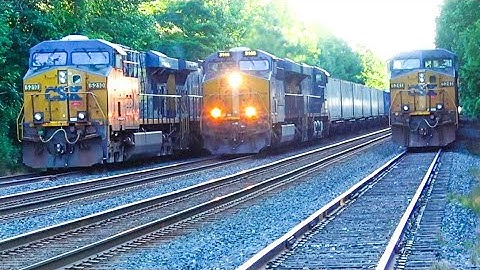 CSX Train Goes Between 2 Tank Trains! Big BNSF Train Coming At You! Giant 4 Engine CSX Freight Train