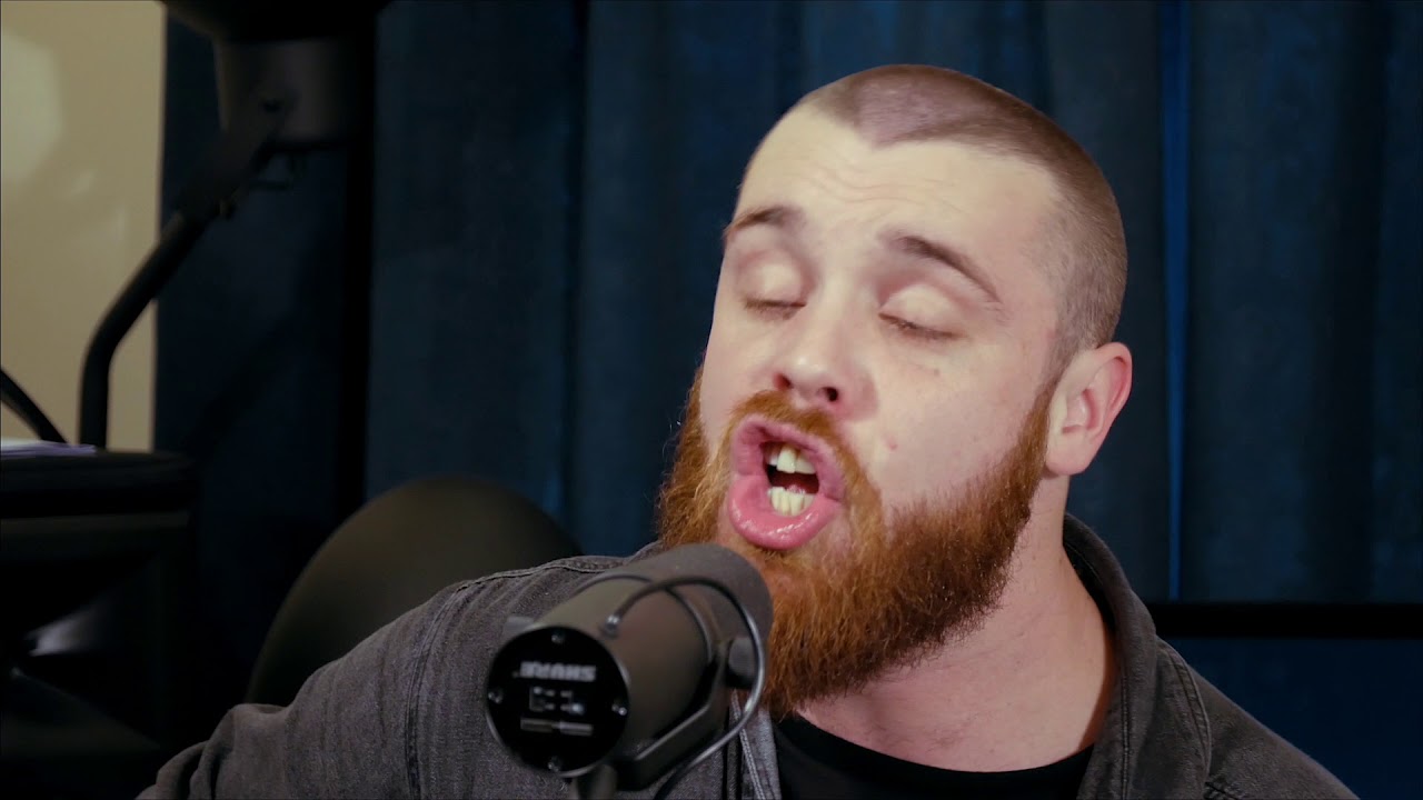 Billy Driscoll - Stuck In The Middle || Audioreel