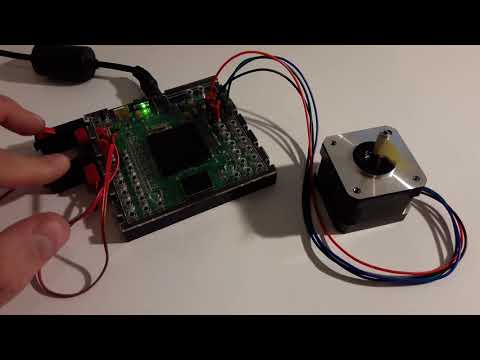 ftDuino steuert einen Schrittmotor