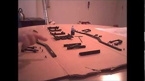 RC TRUCKS:Axial SCX-10 Recon G6 BUILD Pt 1