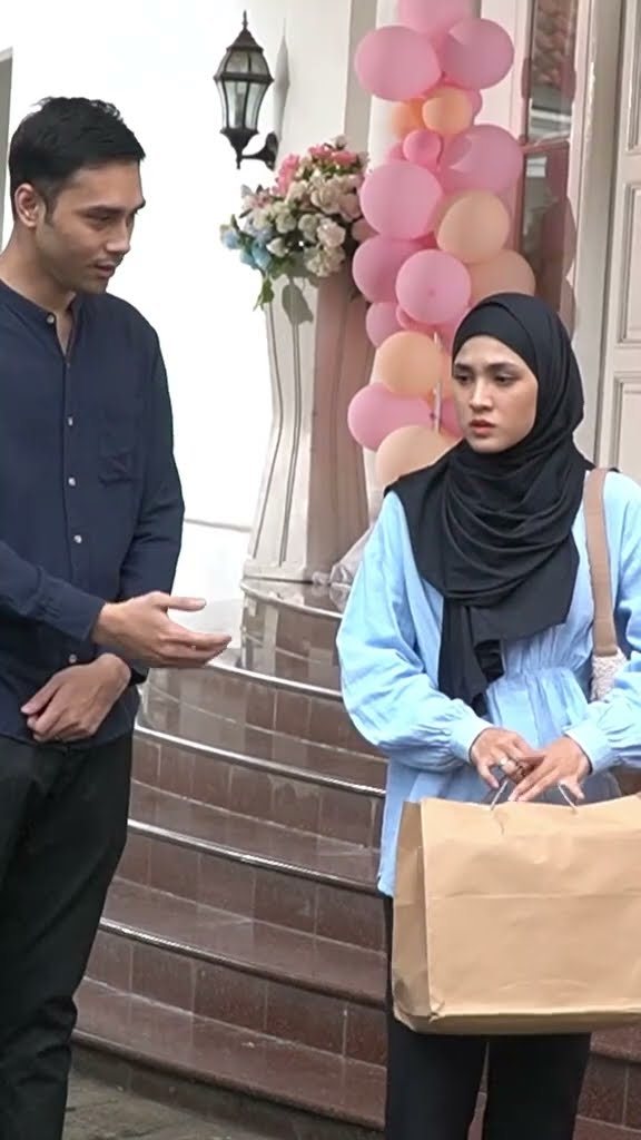 Selalu ada aja tingkah lucu Cut Syifa di lokasi syuting? #shorts #cutsyifa #cintadiujungsajadah
