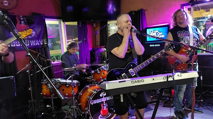Mary Jane's last dance/Groundwave Band..Tribute to...