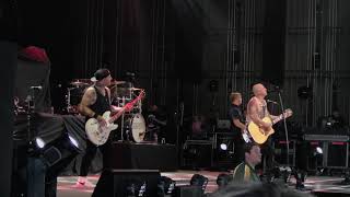 Daughtry - Home *LIVE*