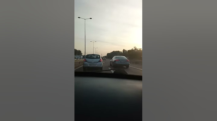 Policijsko vozilo daje LOŠ PRIMER drugim vozačima
