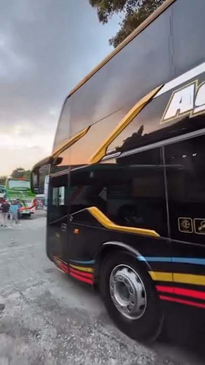 DOUBLE DECKER  BUS GOLDEN SUPREME CLASS