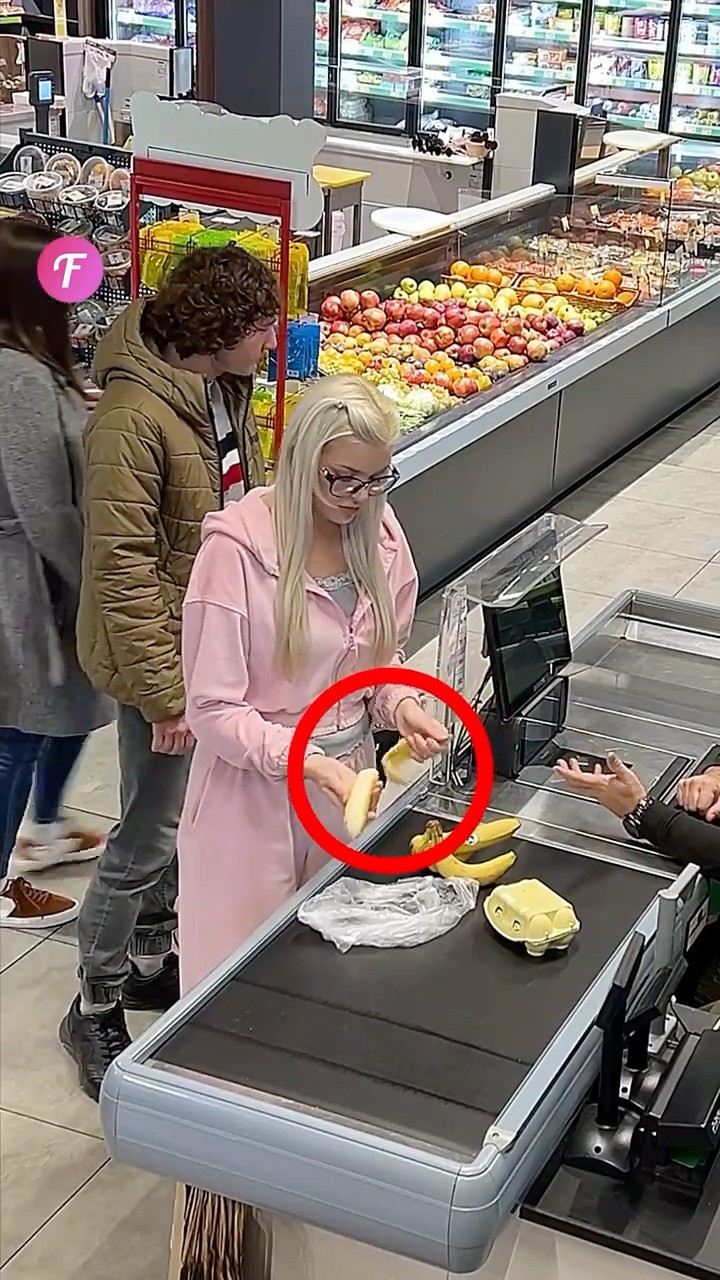 Creative Justice at the Checkout: Bananas and Eggs Showdown #shorts