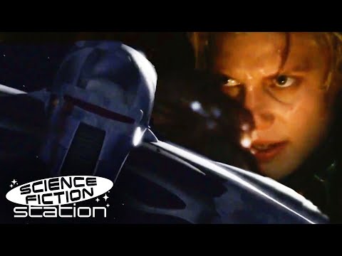 Starbuck Flies a Cylon Ship | Battlestar Galactica | Science Fiction Station