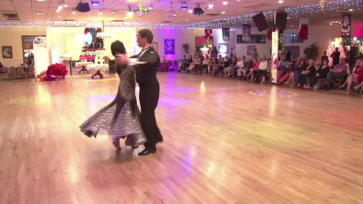 Janice Sussman & Craig Gordon Goldcoast Holiday Sh...