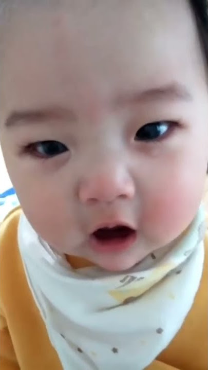 Lucuya Yuli Kwon Saat masih Bayi | Stiker WA Masih Bayi