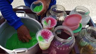 Indonesian street food  ES BUBUR SUMSUM (Ice marrow porridge)