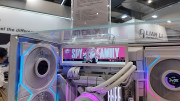 An AIO curve screen that moves, and a screen for the inside of your PC! Lian Li at Computex 2025