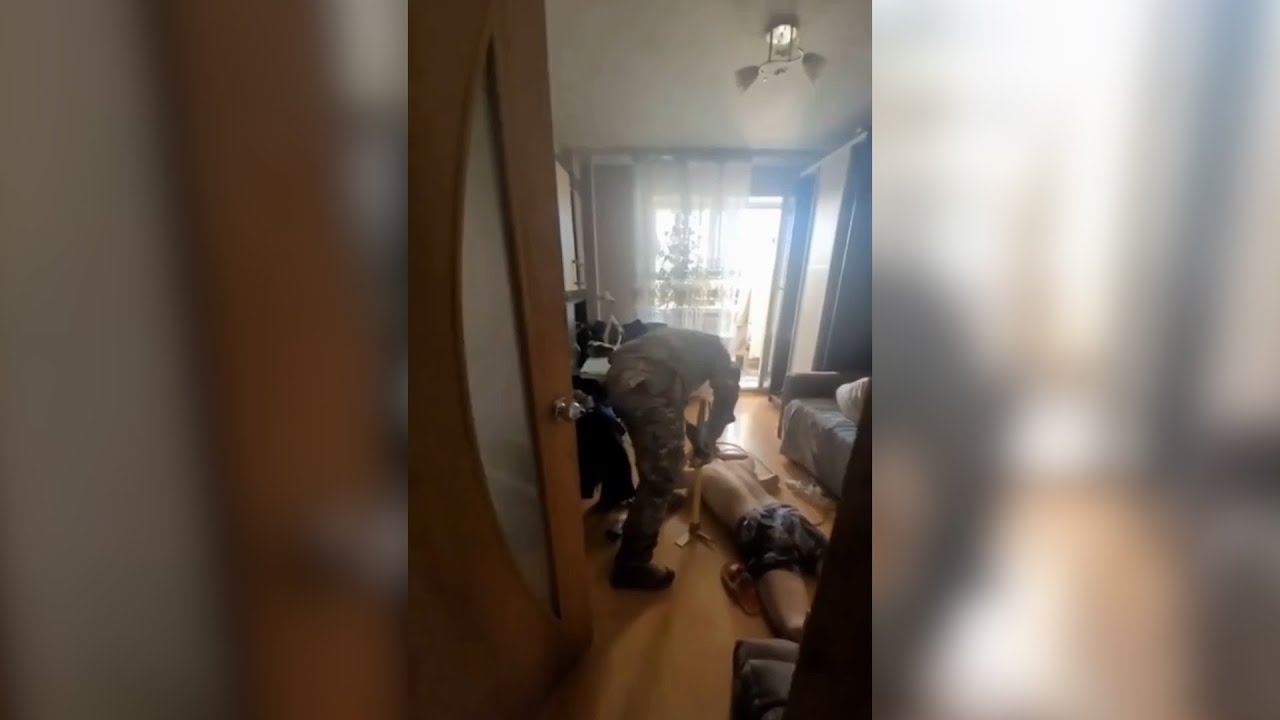 Чекисты хлопнули 6 легализаторов нелегалов. Real video