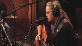 Mary Chapin Carpenter | Edge Of The World (Studio Performance) chords