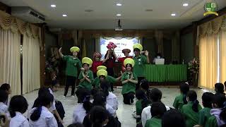 International Dance (2022): Vietnamese Flower Dance by M.1/2