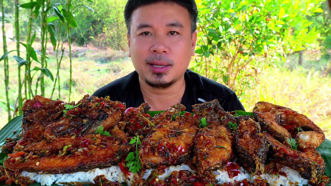 ผัดเผ็ดปลานิลทอดพริกแกงสด