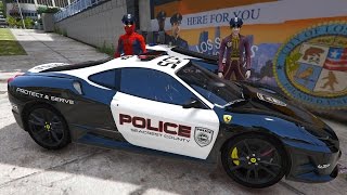 Joker Polis Oldu Örümcek Adamla Ferrari Polis Arabası