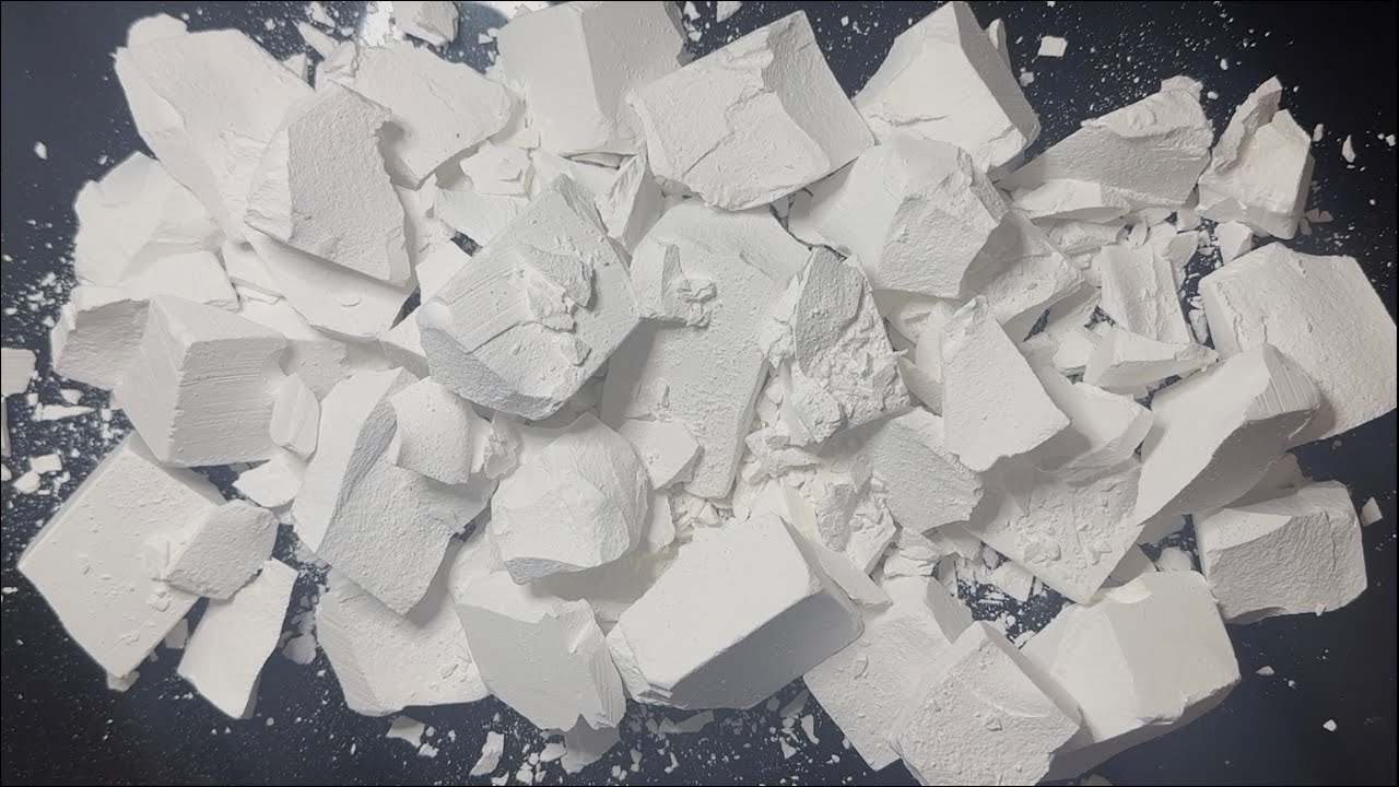 PLAIN JANE CHUNKS GYM CHALK | #oddlysatisfying
