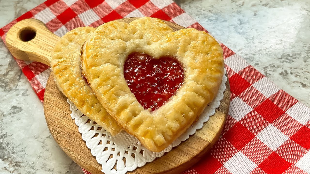 Mini Heart Pies Filled with Strawberry Jam | Perfect for Valentine's Day!