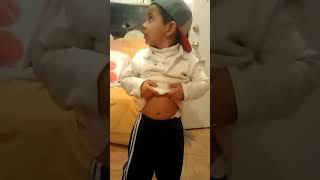 Tadeo Moviendo La Pansa