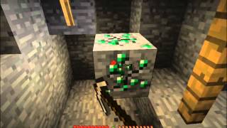 I found an Emerald ORE on minecraft screenshot 3