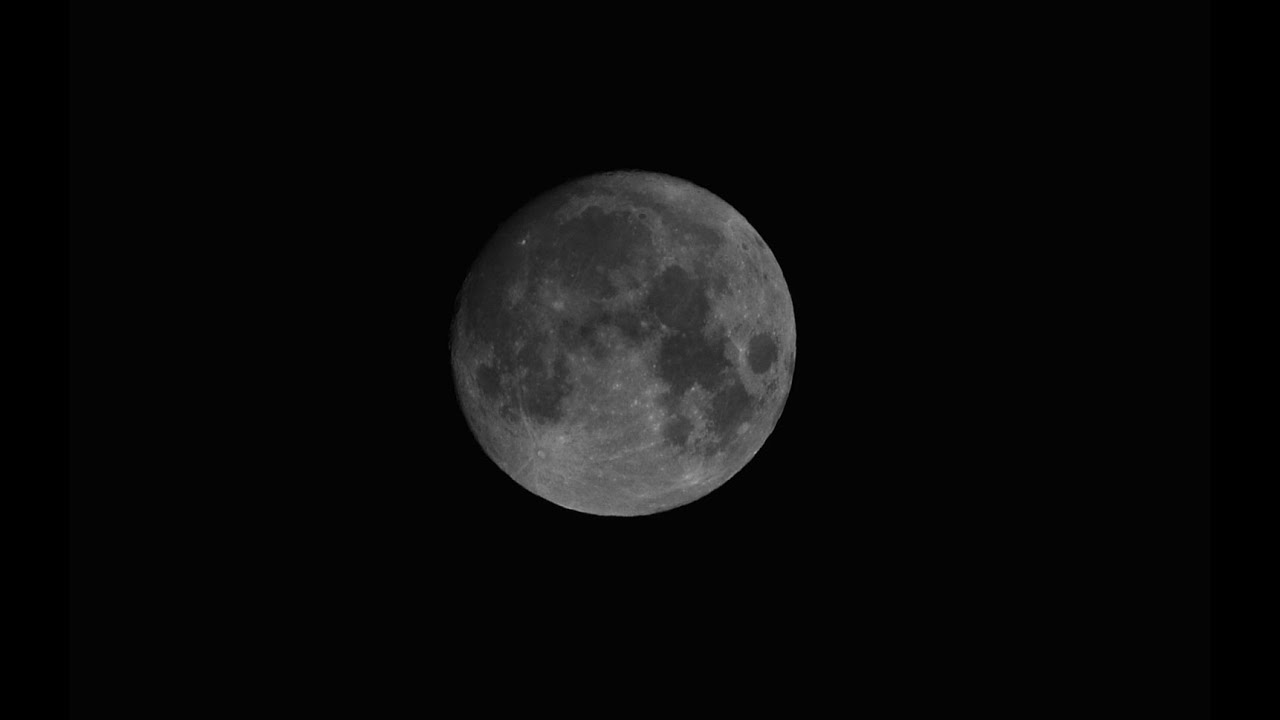 20-08 Full Moon with a Nikkor 80-400mm AF-D VR Lens (Question