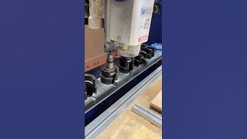 Changing a CNC bit with an ATC #cnc #cncwoodworking #woodworkingmachines #wood #woodworkingtools