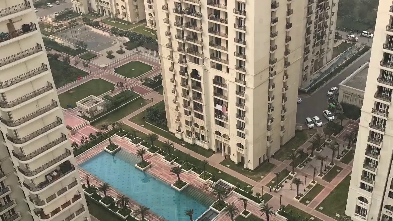 DLF Capital Greens Get 2, 3 and 4 BHK Luxury Property on Rent