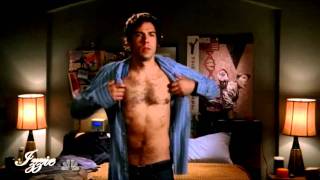 Chuck Bartowski Everybody Loves Me