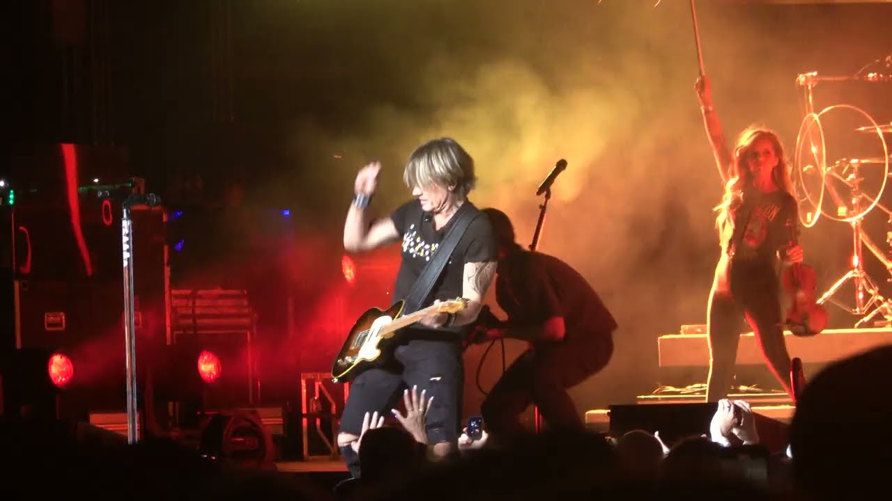 Kiss a Girl, Keith Urban, Alpharetta, 5-23-25, 4K