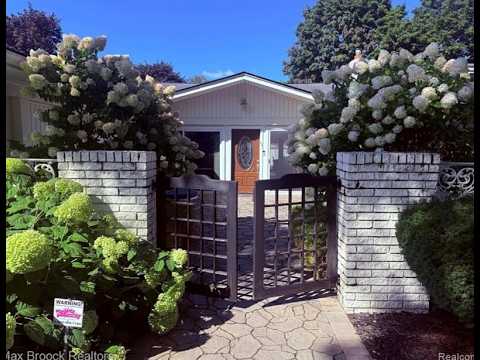 4784 S Valleyview Road, West Bloomfield, MI home video tour