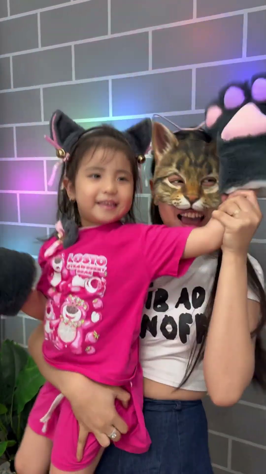 LNS - Bữa tiệc của những chú mèo || Kitten dance cover | Just for fun #shorts
