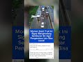 MOMEN SOPIR TRUK INI SIGAP MENGHADANG SEMBURAN AIR AGAR PENGENDARA LAIN BISA LEWAT#shorts