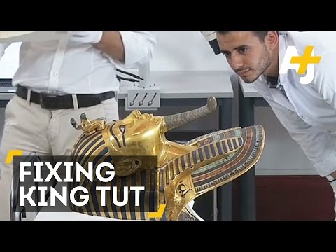 These Archaeologists Are Fixing King Tut's Glued-On Beard