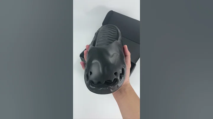 What does this look like?#viral #helloslippers #sharkslides #Oozeform