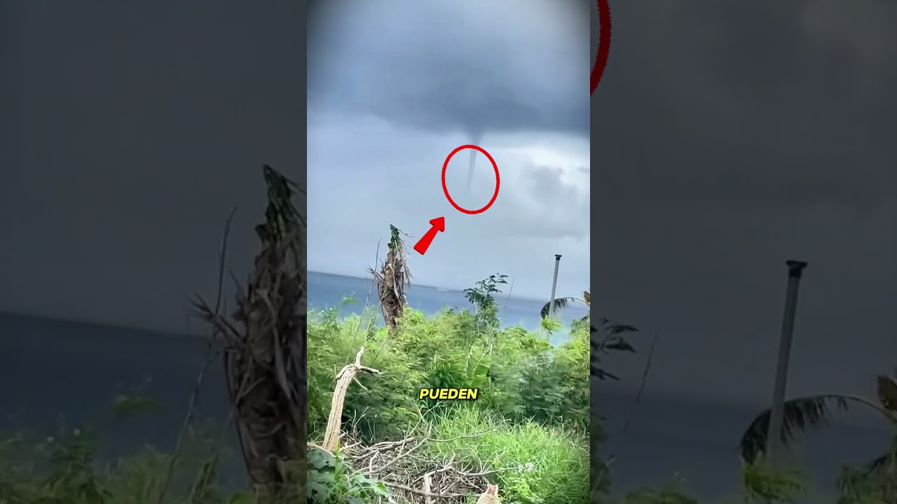 ¡UN TORNADO SOBRE EL MAR! 🌪️🌊 Parece de película, pero es real #shorts