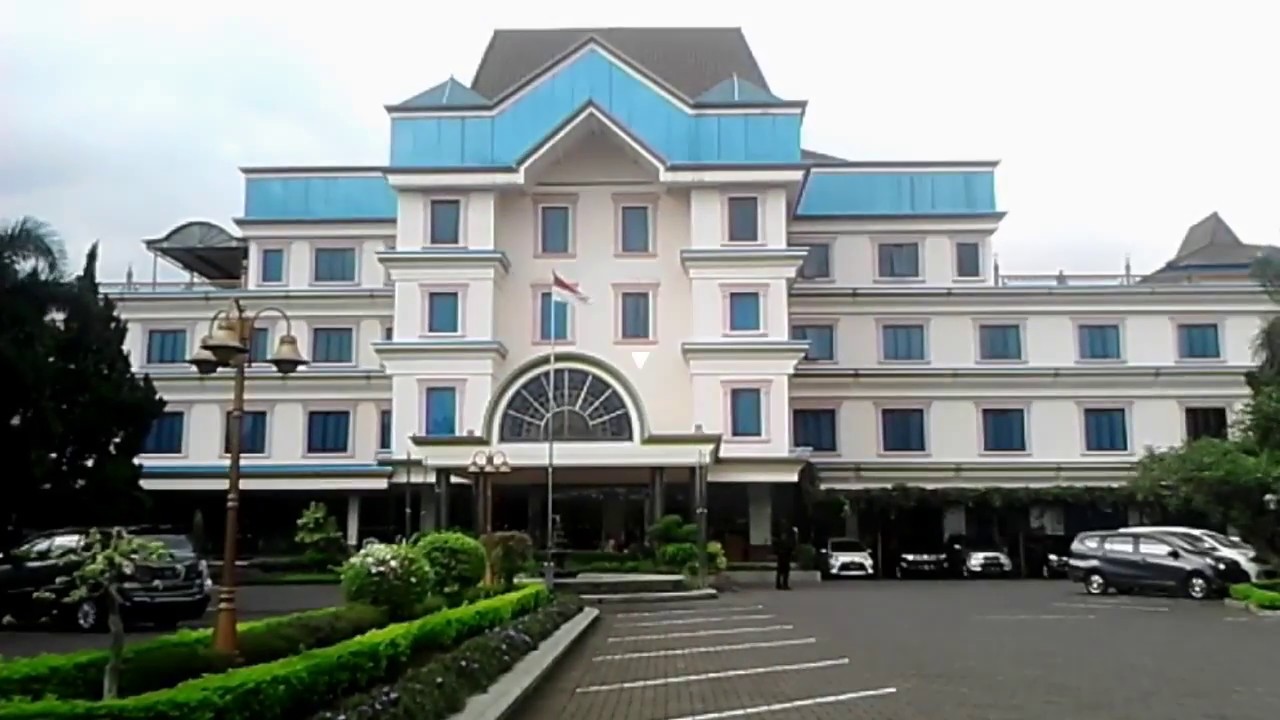 Puri Khatulistiwa Hotel Bintang 3 YouTube