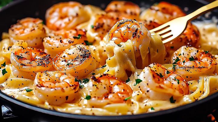 Najpyszniejszy kremowy makaron, jaki kiedykolwiek zrobiłam! Prosty i tak smaczny!