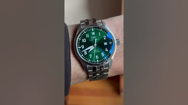 2023 IWC Mark XX Green #watch #iwc #iwcpilotswatch #iwcmarkxx
