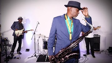Earnest Walker Jr Performs Dimensions LIVE
